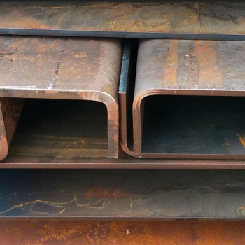 Стальной гнутый х/к швеллер 250х125х6 ст45 в наличии в Белгороде